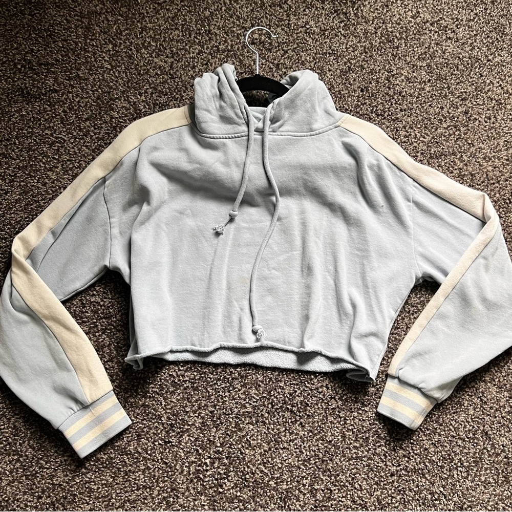 Cropped hoodie
